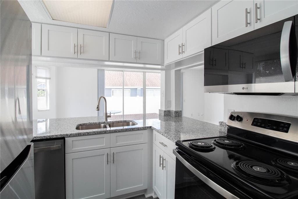 235 MANGO DRIVE # A, DAVENPORT, FL 33897 — zdjęcie 4