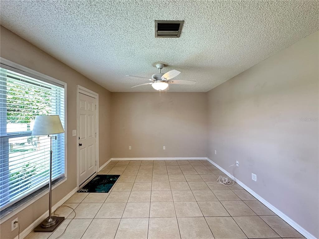 21150 GERTRUDE AVENUE # N3, PORT CHARLOTTE, FL 33952 — zdjęcie 4