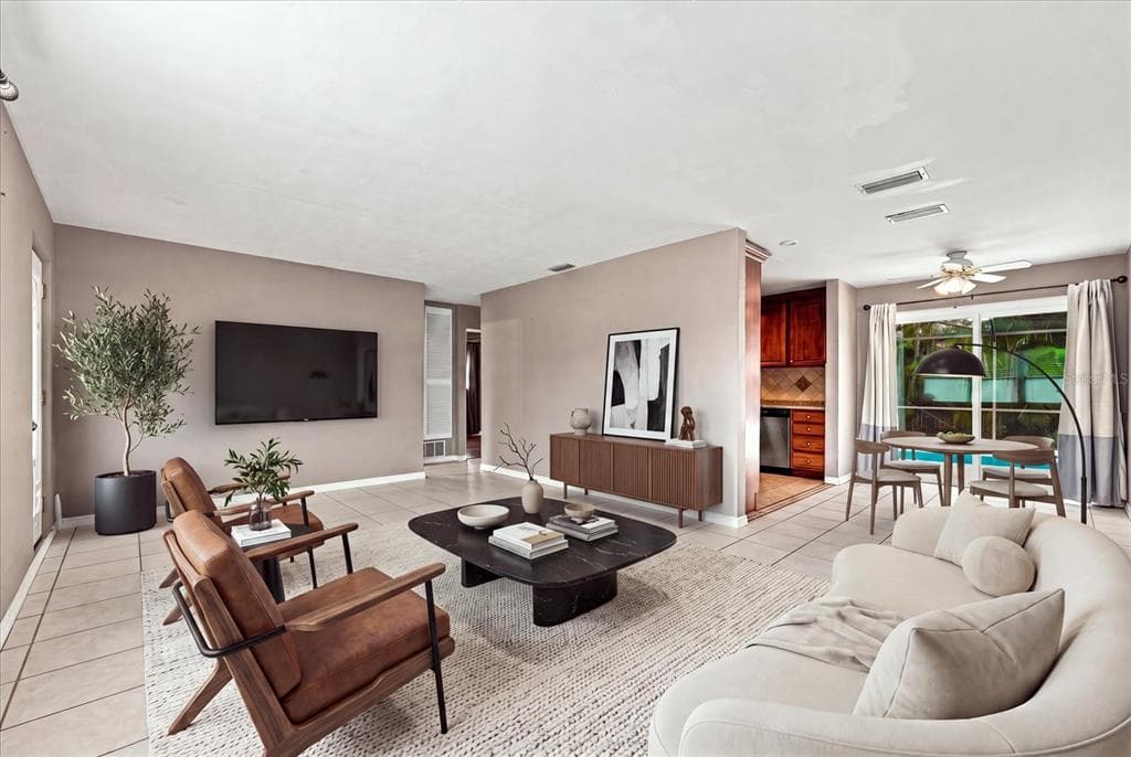 8380 52ND LANE N, PINELLAS PARK, FL 33781 — zdjęcie 2