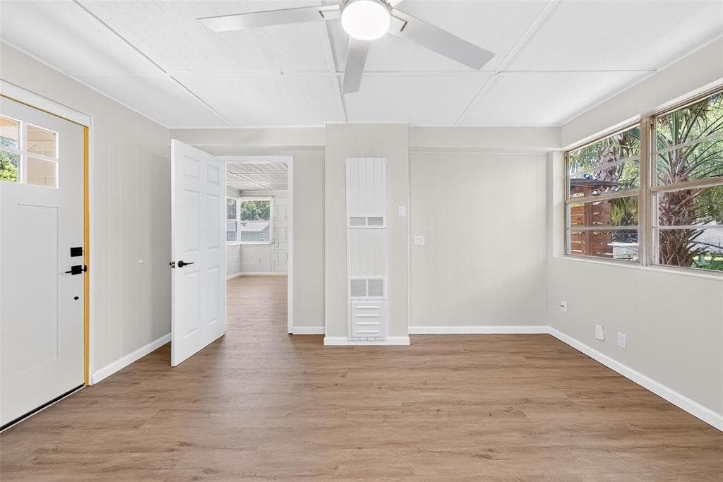 1202 E CAROLINE STREET, TAVARES, FL 32778 — zdjęcie 3