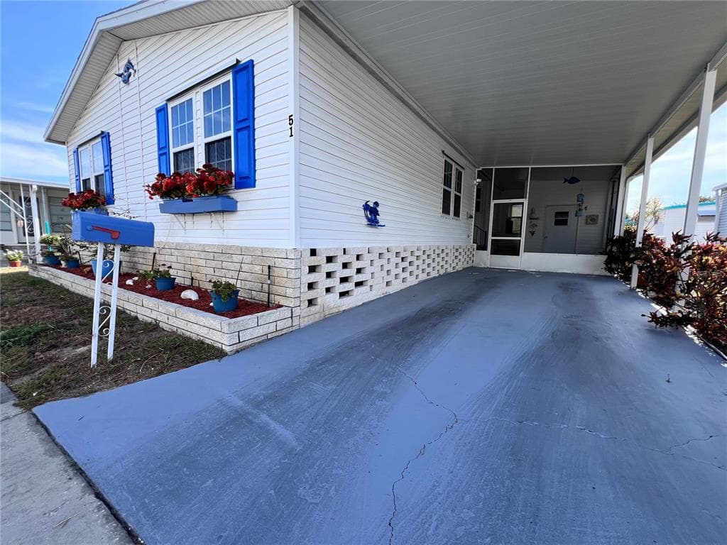 51 PINDO PALM STREET E, LARGO, FL 33770 — zdjęcie 2