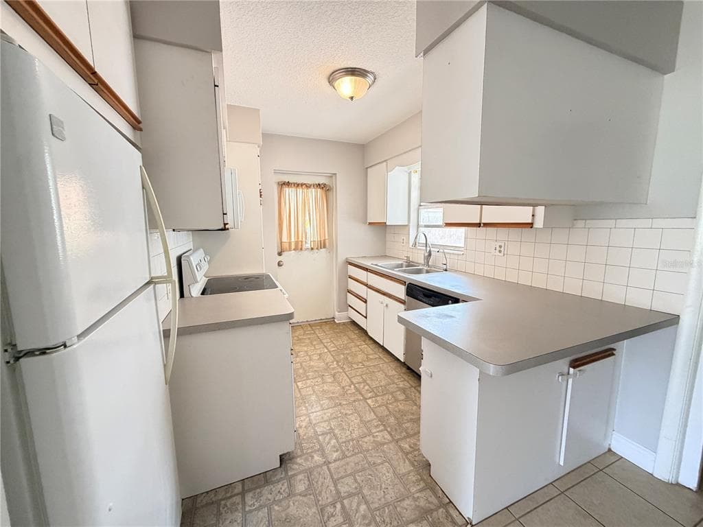 3842 HAWKEYE CIRCLE, SARASOTA, FL 34232 — zdjęcie 3