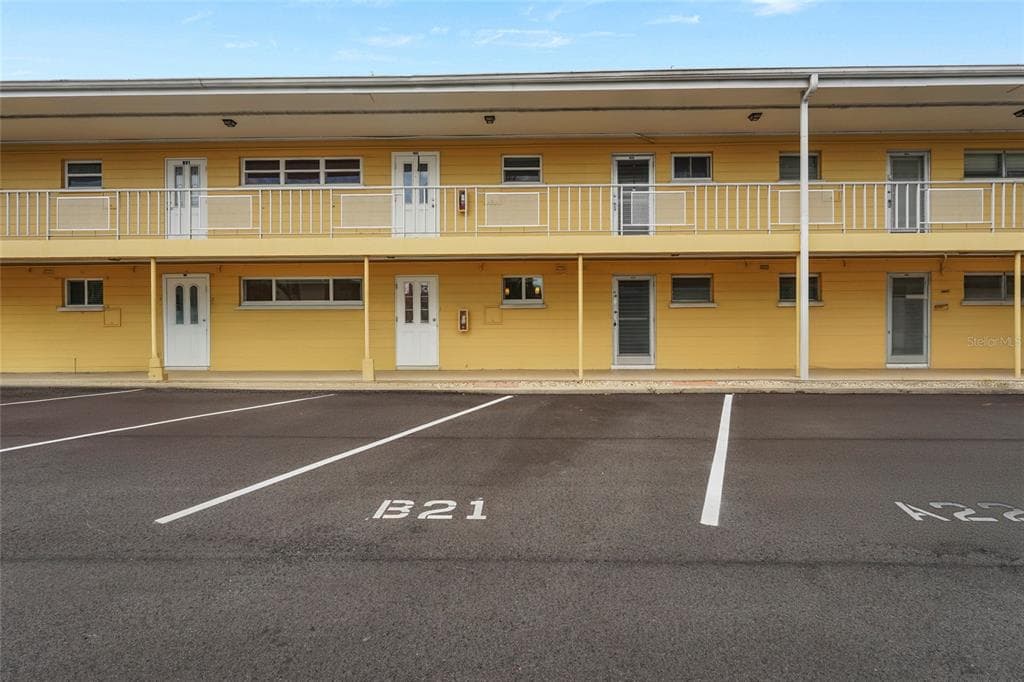 2155 WOOD STREET # A22, SARASOTA, FL 34237