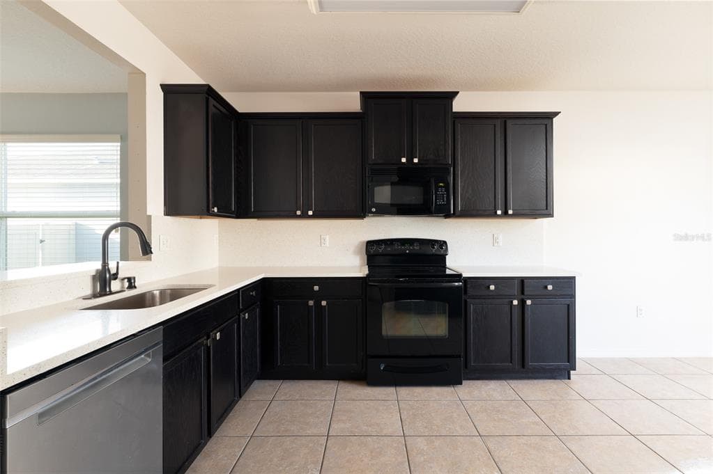 1569 TAMARIND ROAD, DAVENPORT, FL 33896 — zdjęcie 4