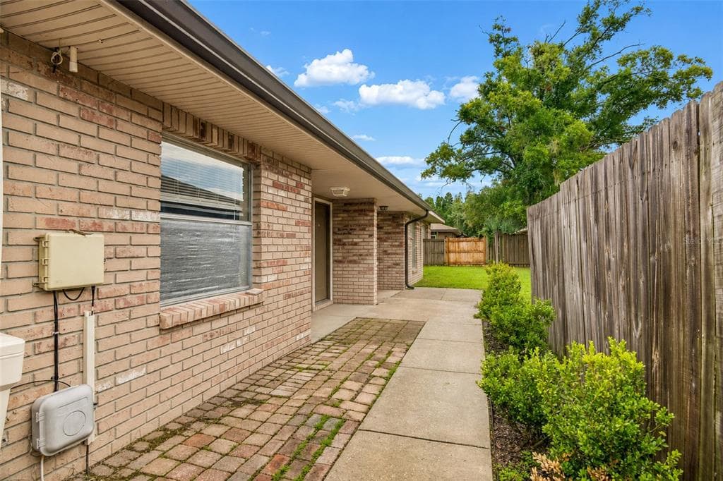 3132 BLOOMINGDALE VILLAS COURT, BRANDON, FL 33511 — zdjęcie 2