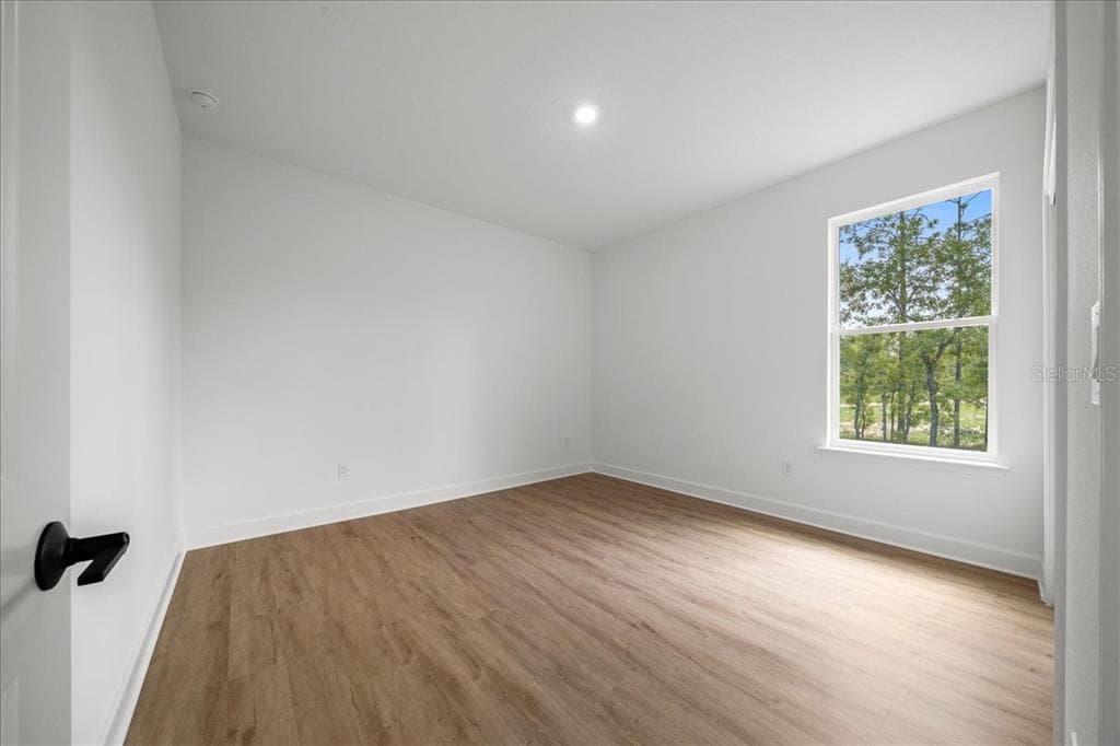 11021 STILT AVENUE, WEEKI WACHEE, FL 34614 — zdjęcie 4