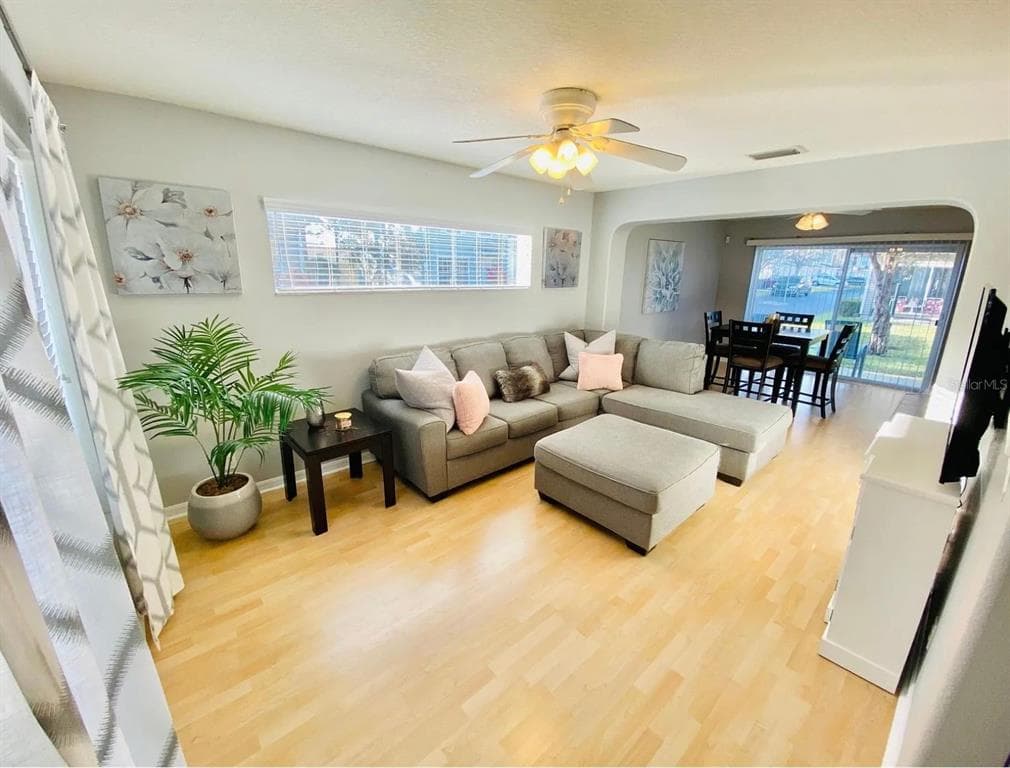 8013 BOONE DRIVE, LARGO, FL 33773 — zdjęcie 3