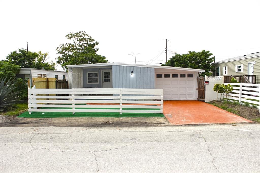 2135 ORANGE DRIVE, HOLIDAY, FL 34691 — zdjęcie 4