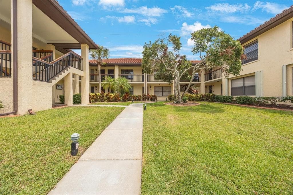 404 HAMMOCK PINE BOULEVARD # 404, CLEARWATER, FL 33761 — zdjęcie 4