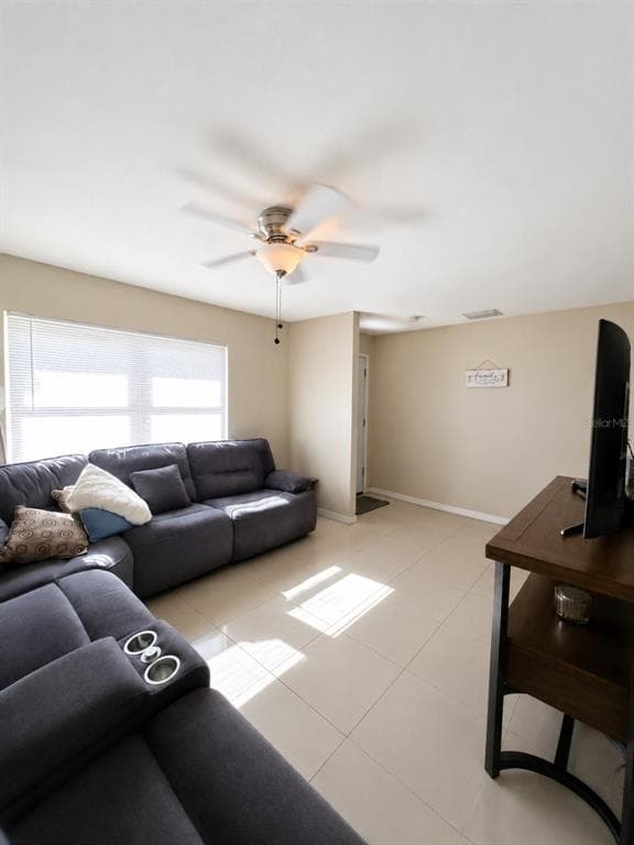 5814 HAMMON DRIVE, TAMPA, FL 33619 — zdjęcie 2