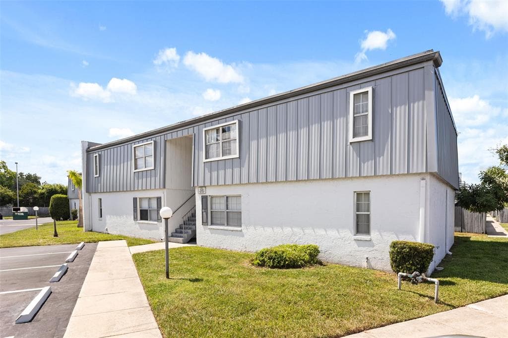 1000 S SEMORAN BOULEVARD # 302, WINTER PARK, FL 32792