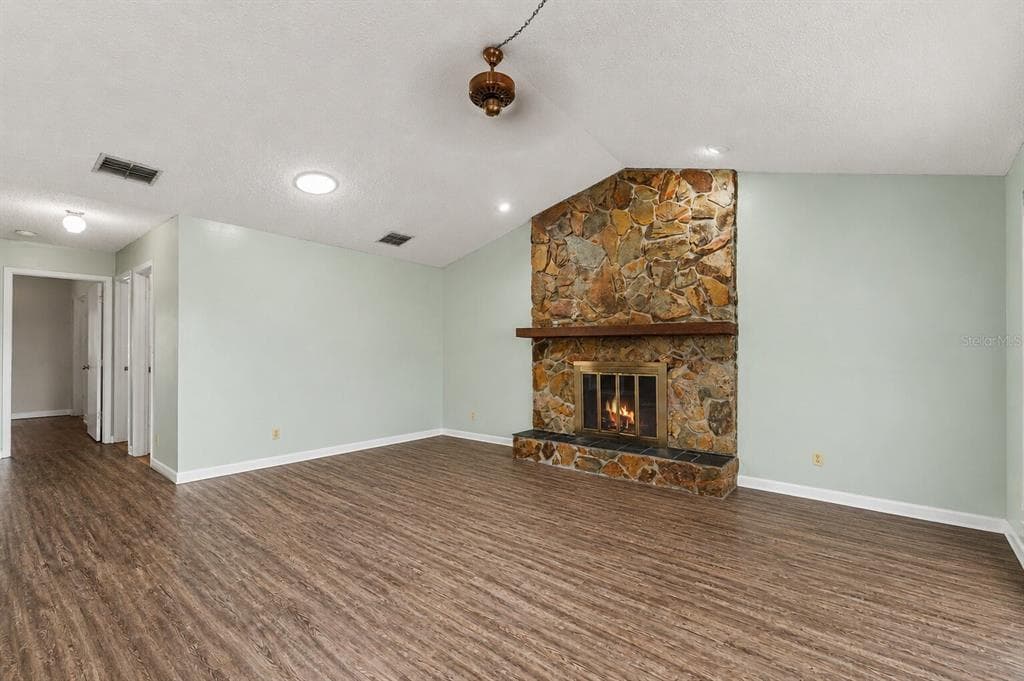 9074 HEATHER BOULEVARD, WEEKI WACHEE, FL 34613 — zdjęcie 2
