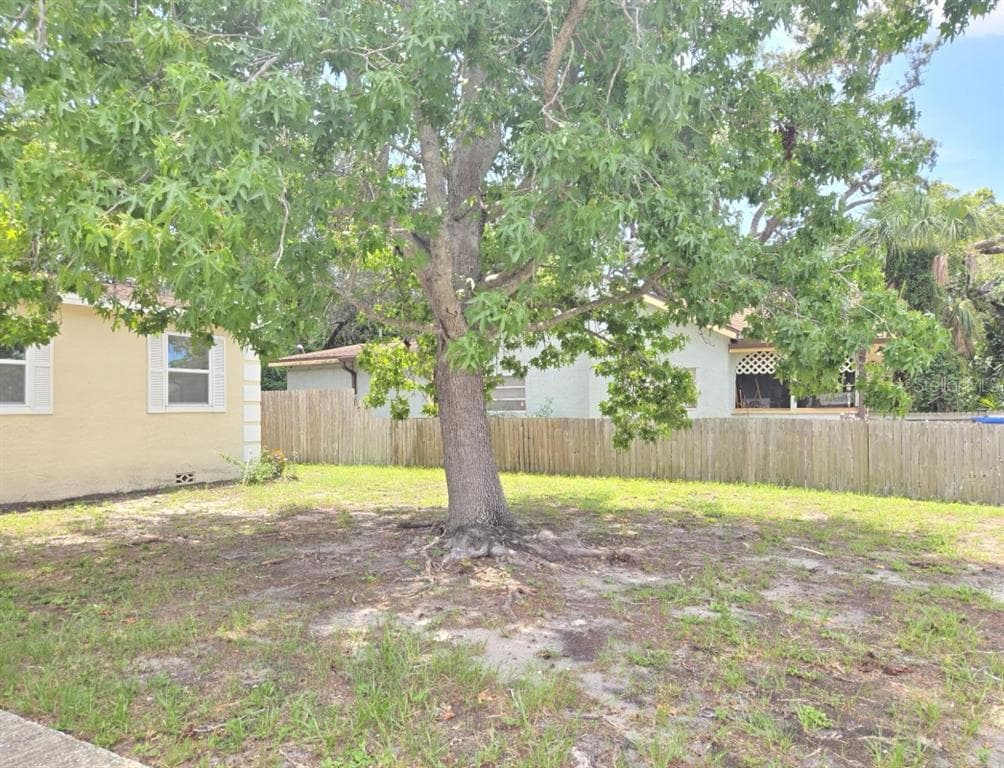 2304 KINGSTON STREET S, ST PETERSBURG, FL 33711 — zdjęcie 5