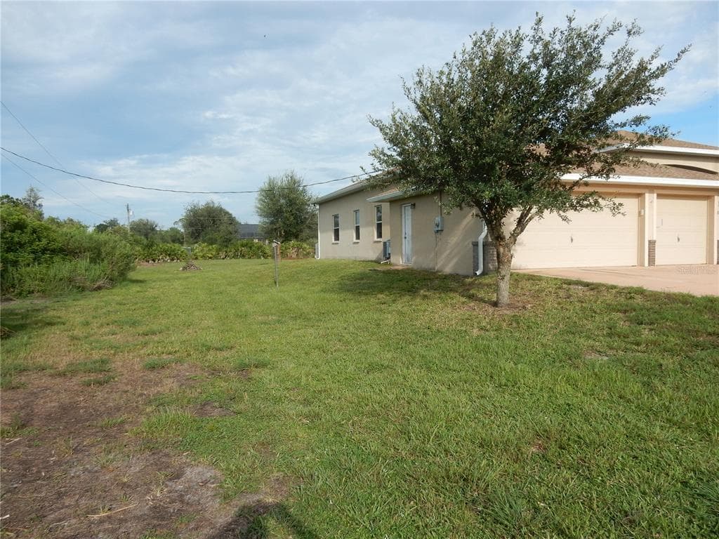 8430 ACORN BOULEVARD, PUNTA GORDA, FL 33982 — zdjęcie 4