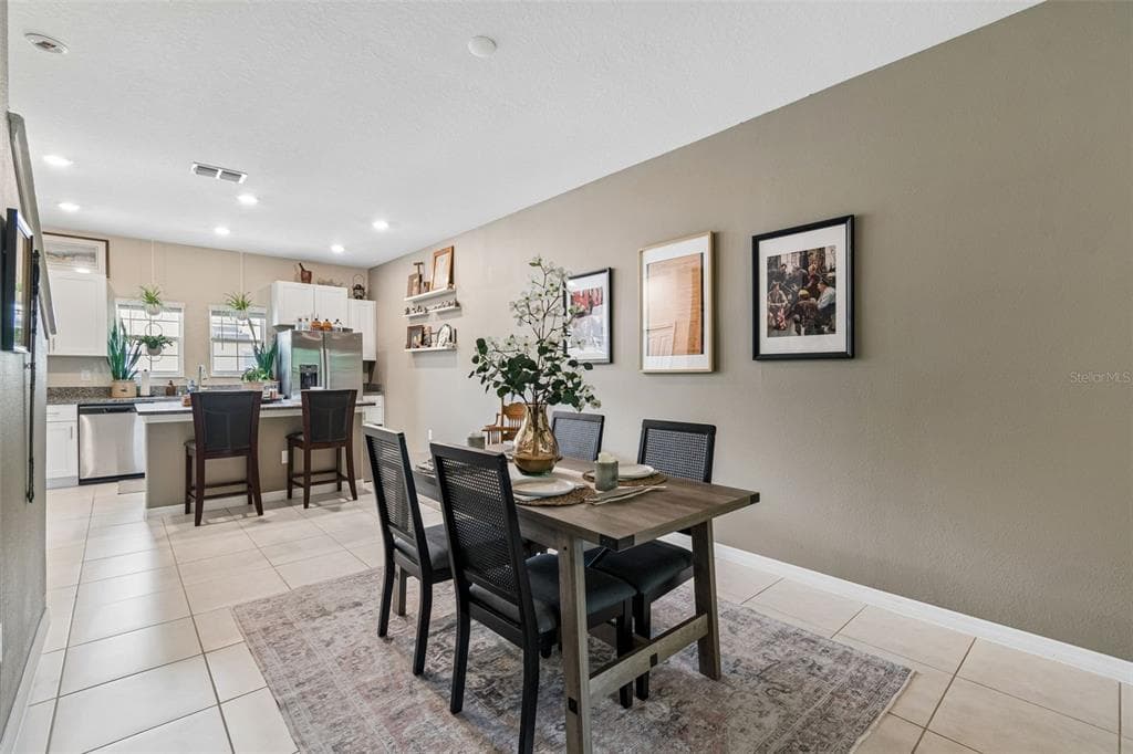 852 TENNYSON MILL CIRCLE, TAMPA, FL 33619 — zdjęcie 4