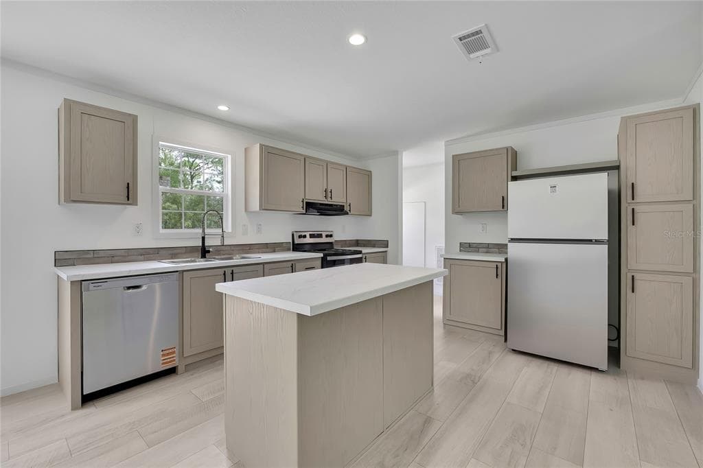 5611 W ROCHELLE STREET, HOMOSASSA, FL 34446 — zdjęcie 3