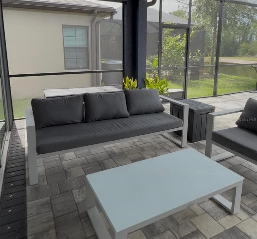 18071 AERO AVENUE, LAND O LAKES, FL 34638 — zdjęcie 4