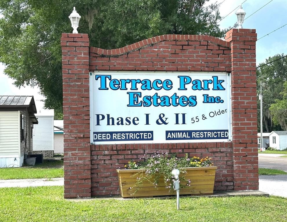 3937 CHRIS DRIVE, WESLEY CHAPEL, FL 33543 — zdjęcie 2