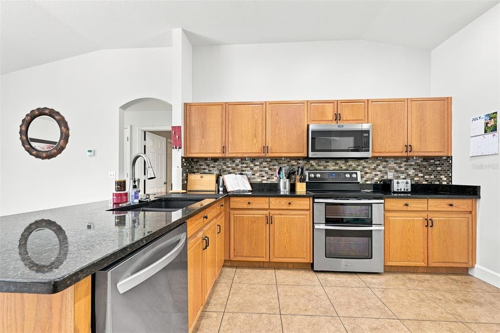 3720 TREELINE DRIVE, VALRICO, FL 33596 — zdjęcie 3
