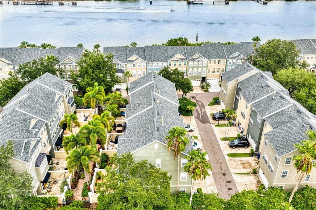 1425 HARBOUR WALK ROAD, TAMPA, FL 33602 — zdjęcie 3