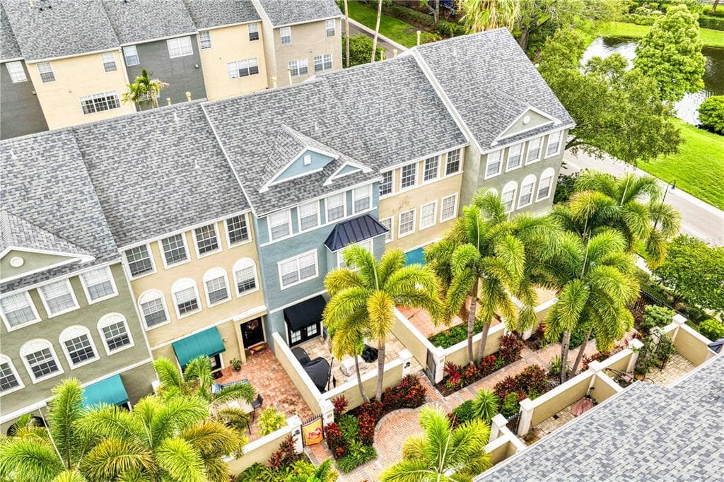 1425 HARBOUR WALK ROAD, TAMPA, FL 33602