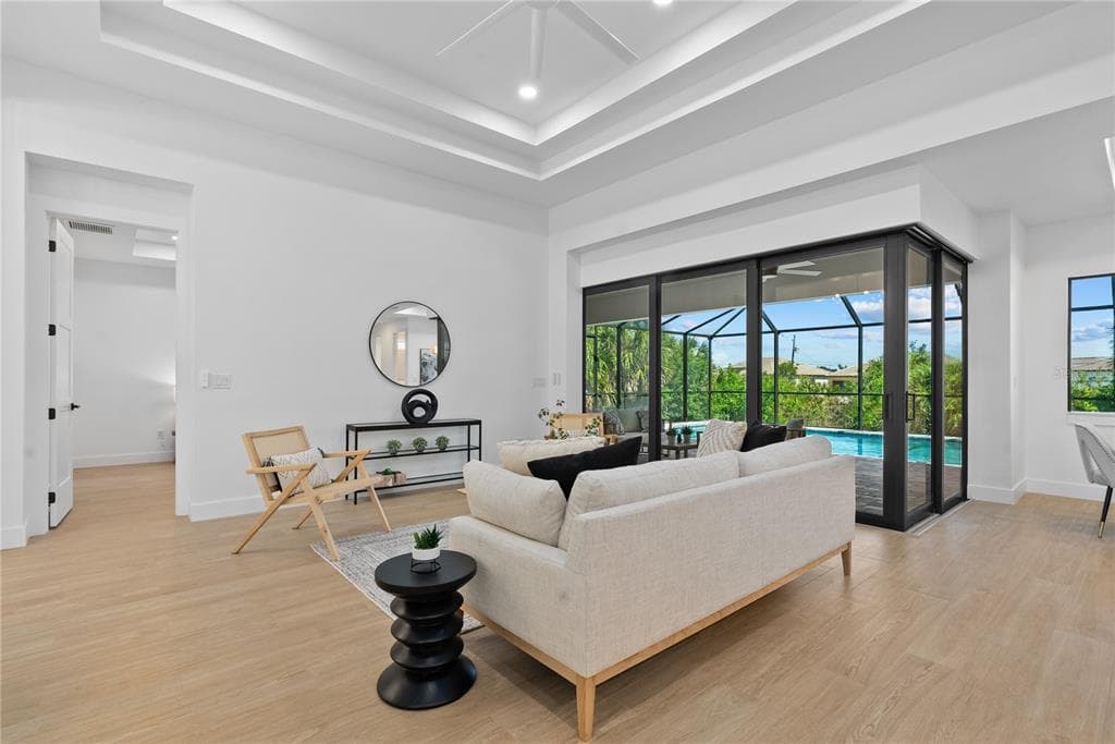 15101 LEIPZIG CIRCLE, PORT CHARLOTTE, FL 33981 — zdjęcie 4