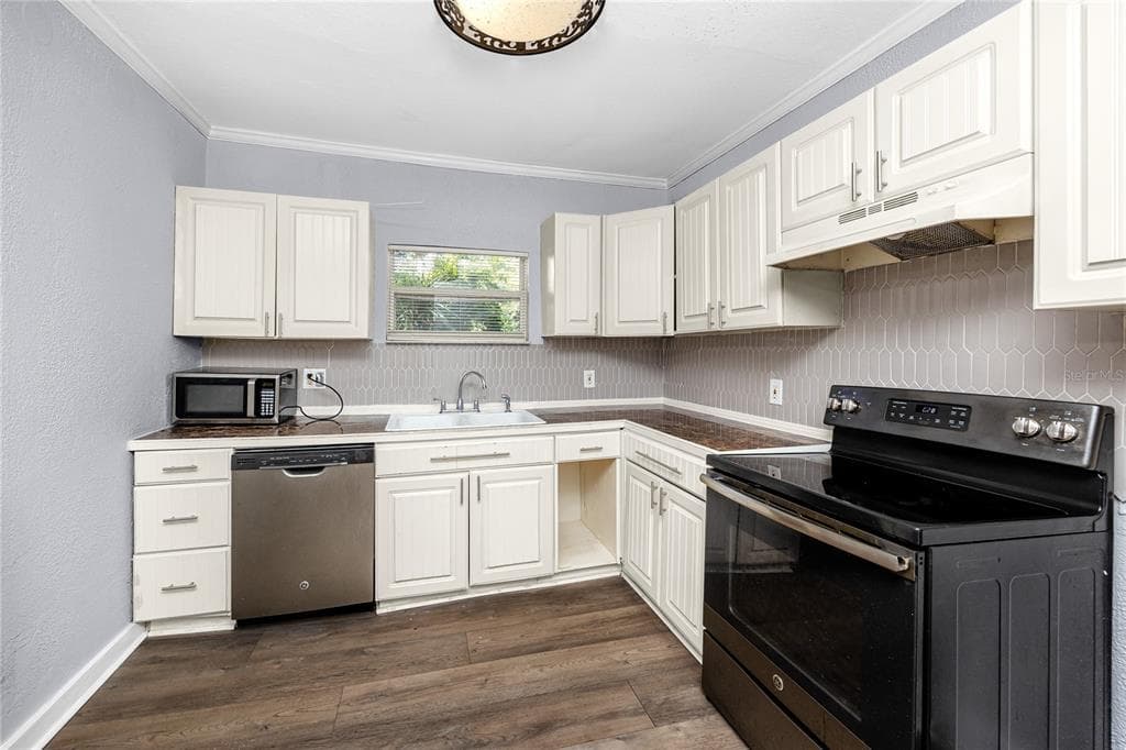 1763 PRESTON STREET S, ST PETERSBURG, FL 33712 — zdjęcie 5