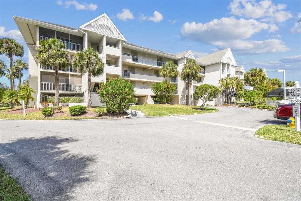 5537 SEA FOREST DRIVE # 301, NEW PORT RICHEY, FL 34652 — zdjęcie 4