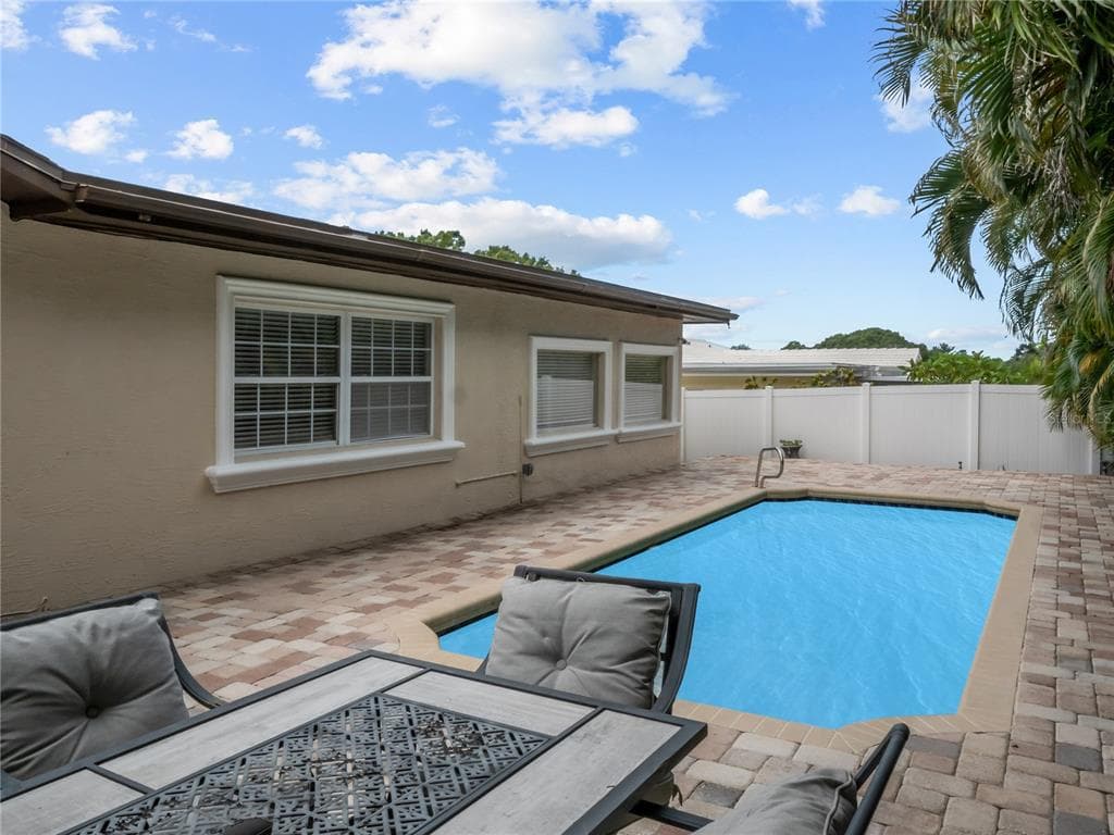 14331 APACHE AVENUE, LARGO, FL 33774 — zdjęcie 5
