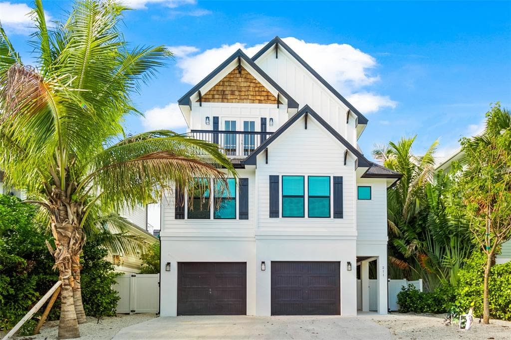 211 GRANT DRIVE, SARASOTA, FL 34236