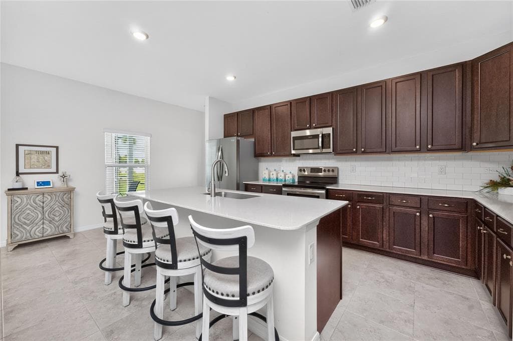 93 MARK TWAIN LANE, ROTONDA WEST, FL 33947 — zdjęcie 5