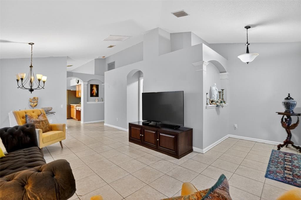 11519 MISTY ISLE LANE, RIVERVIEW, FL 33579 — zdjęcie 3