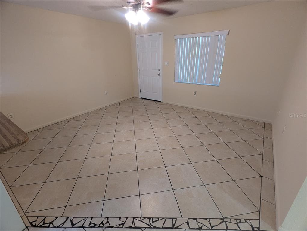 824 N SAINT CLAIR ABRAMS AVENUE, TAVARES, FL 32778 — zdjęcie 3