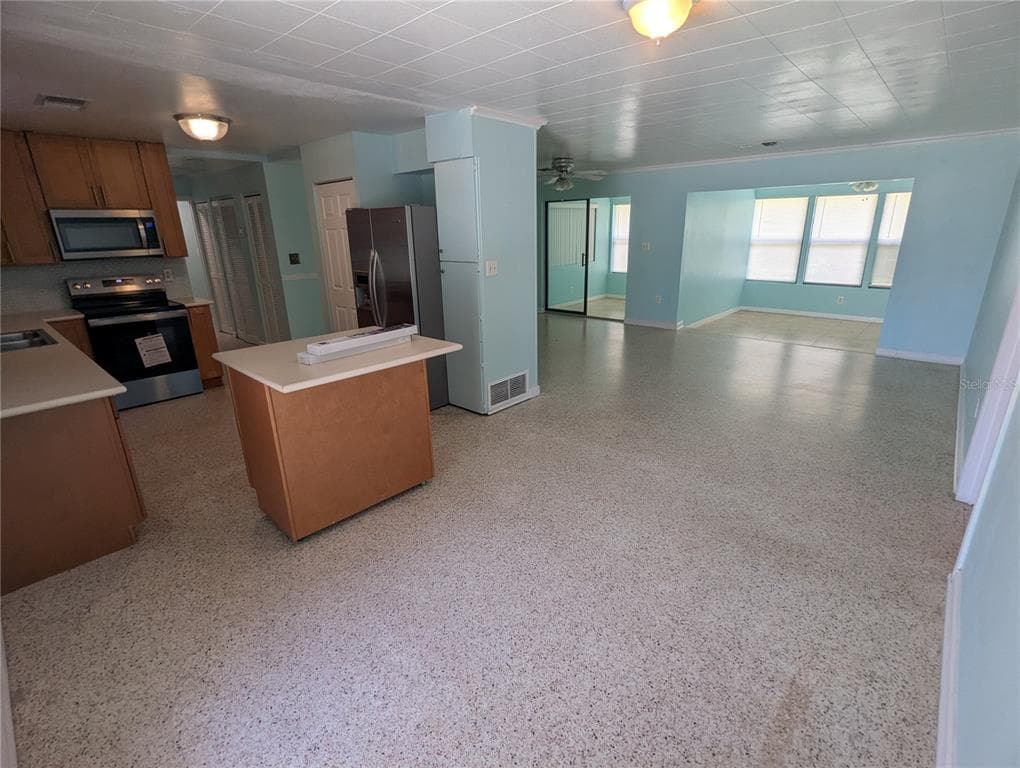 1521 NORMANDY WAY, LEESBURG, FL 34748 — zdjęcie 2