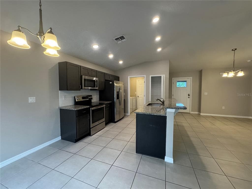 350 W ASTER COURT, POINCIANA, FL 34759 — zdjęcie 4