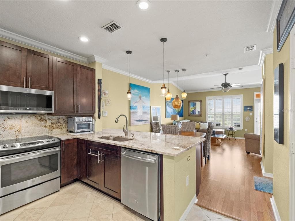 5000 CULBREATH KEY WAY # 9-301, TAMPA, FL 33611 — zdjęcie 3