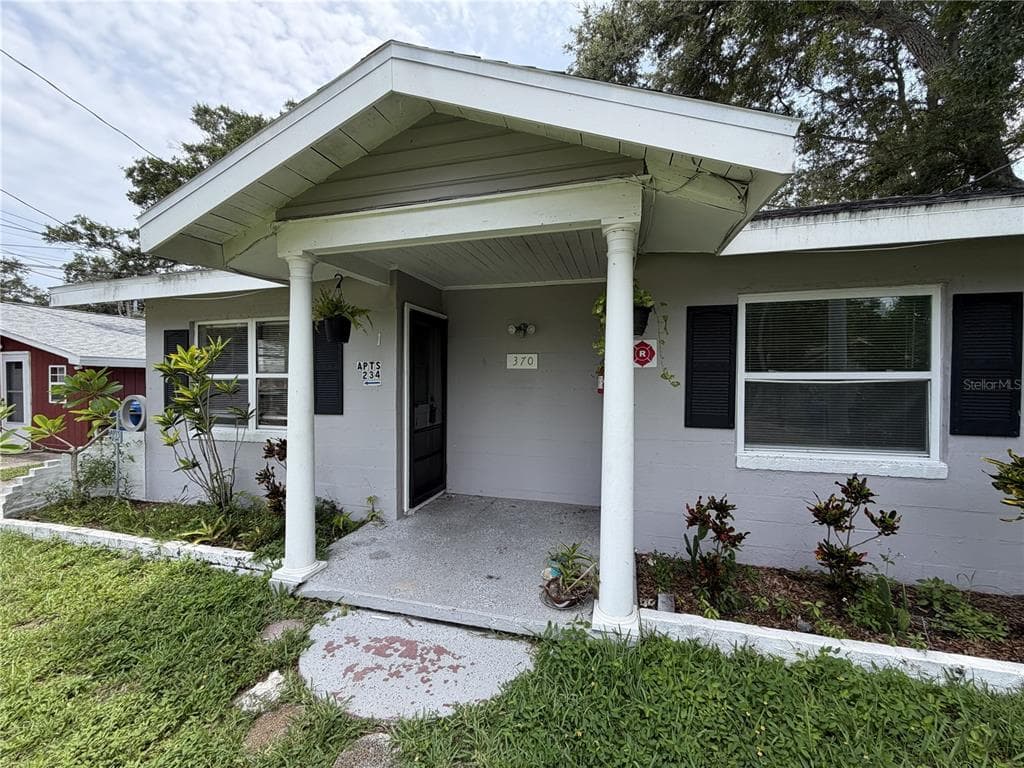 370 3RD STREET NW, LARGO, FL 33770