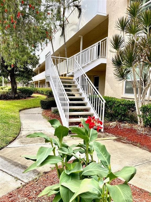 10032 65TH AVENUE N # 17, ST PETERSBURG, FL 33708