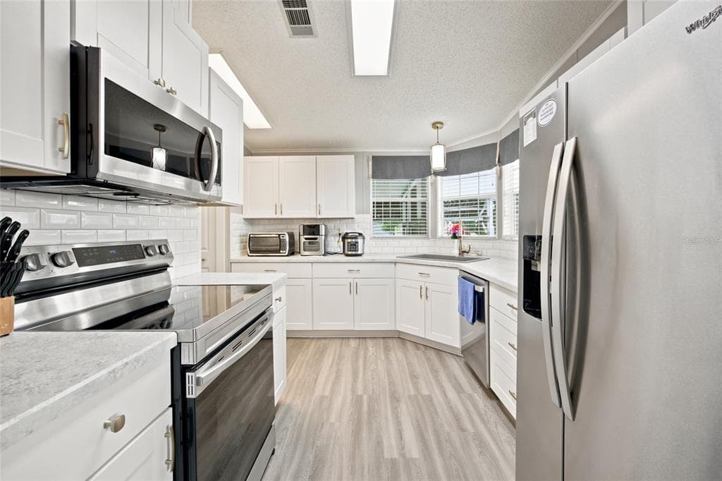 9242 DENMARSH DRIVE, BROOKSVILLE, FL 34613 — zdjęcie 2