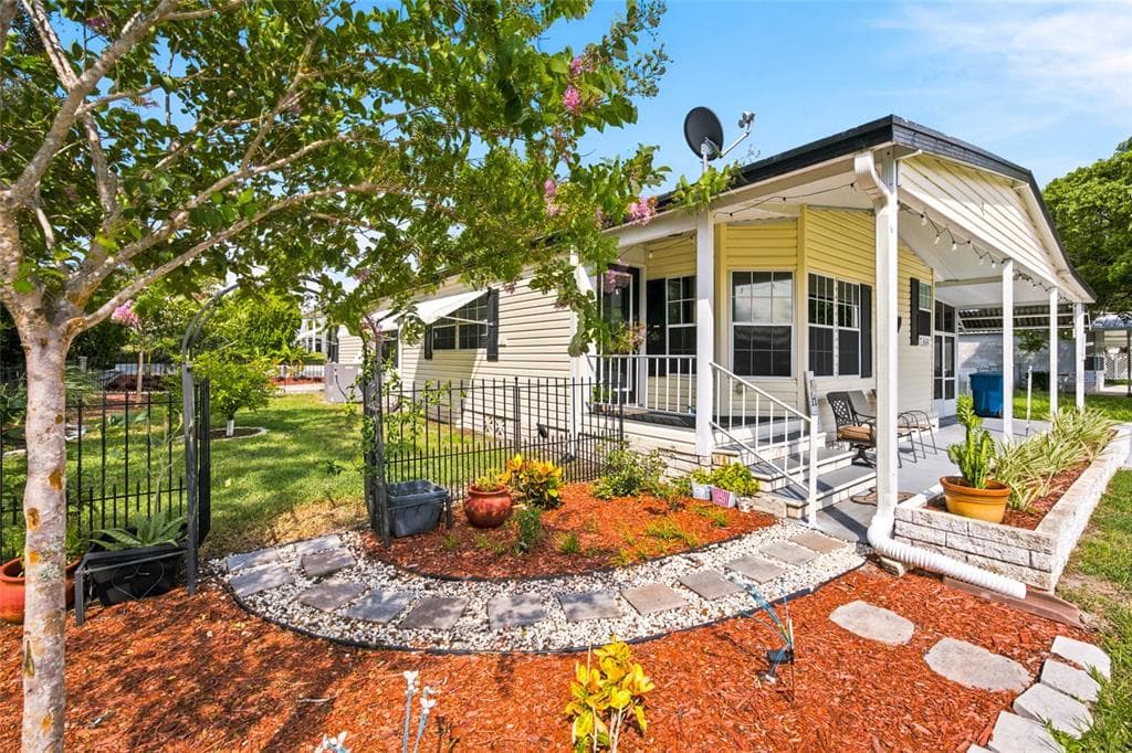 9242 DENMARSH DRIVE, BROOKSVILLE, FL 34613 — zdjęcie 5