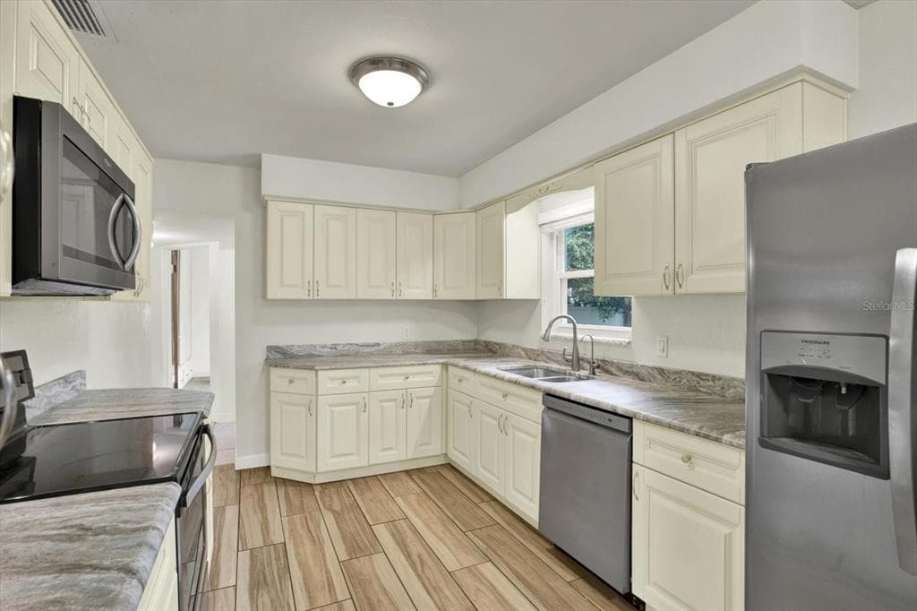 8567 RIDGE ROAD, SEMINOLE, FL 33772 — zdjęcie 4