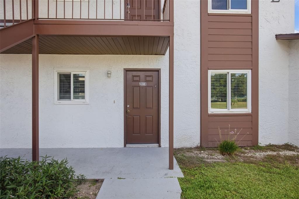 39132 COUNTY ROAD 54 # 2018, ZEPHYRHILLS, FL 33542