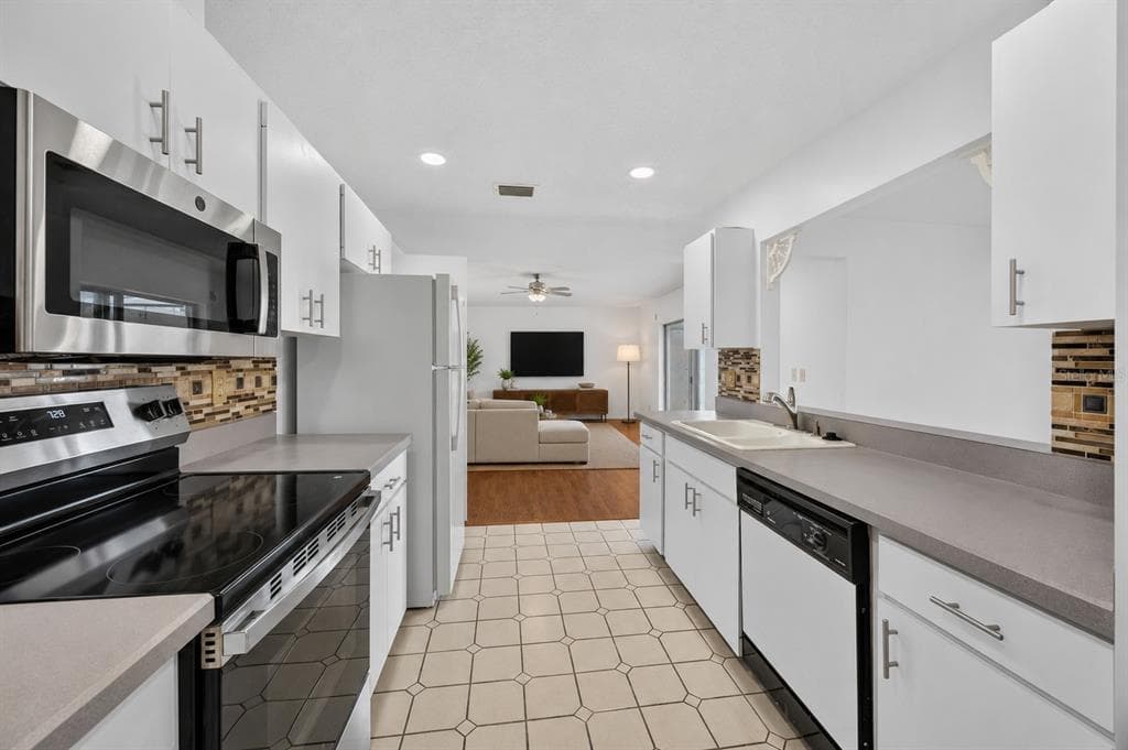 6510 11TH AVENUE W, BRADENTON, FL 34209 — zdjęcie 5
