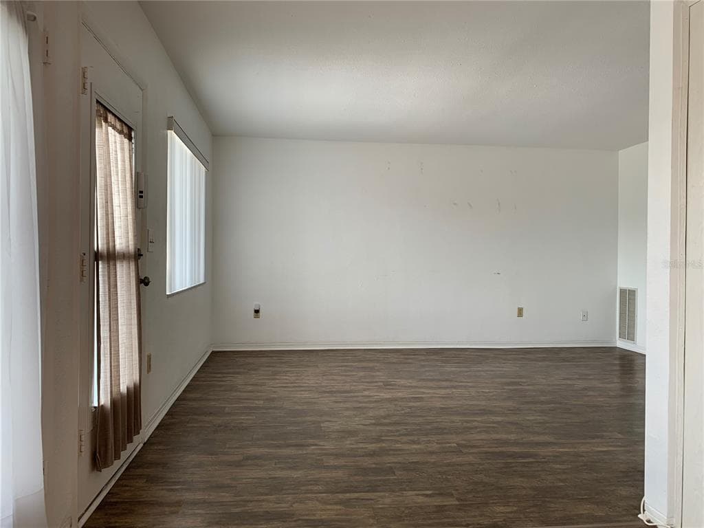 8126 112TH STREET # 203, SEMINOLE, FL 33772 — zdjęcie 4