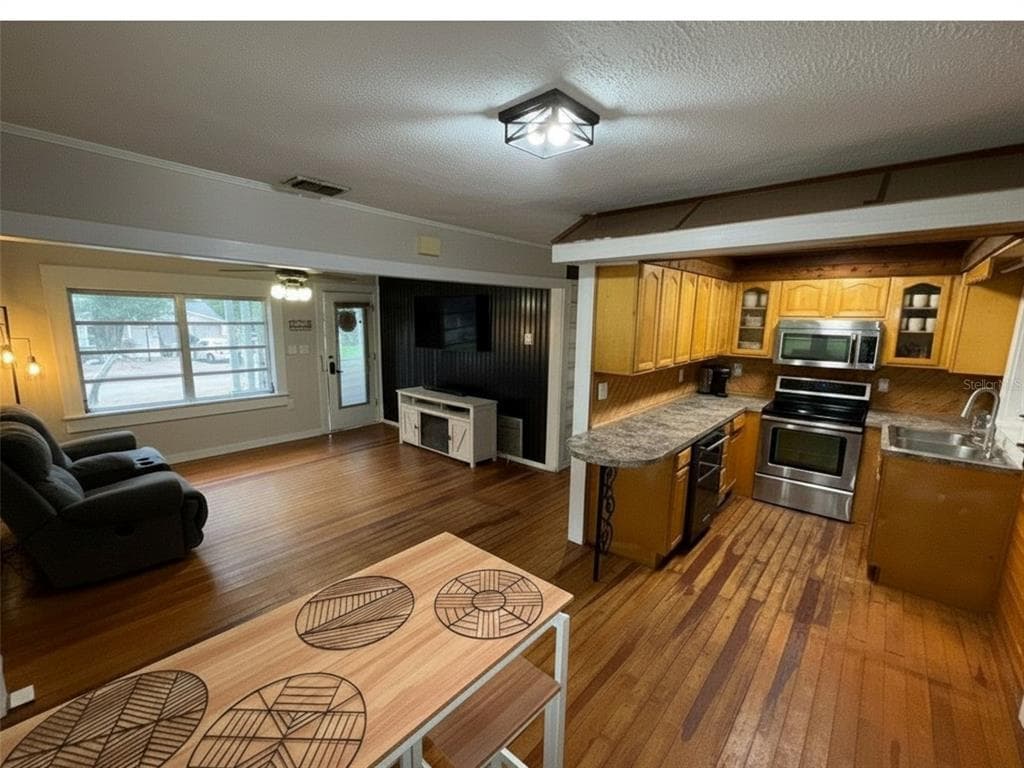 37318 CARTER AVENUE, DADE CITY, FL 33523 — zdjęcie 4