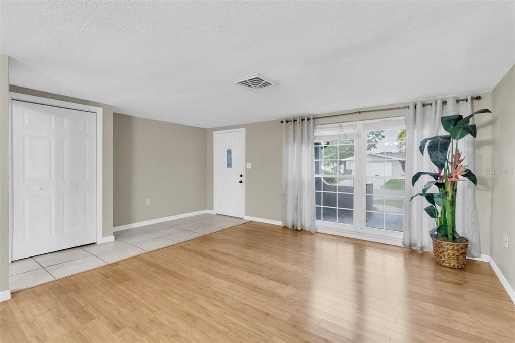 9203 GREENBRIAR LANE, PORT RICHEY, FL 34668 — zdjęcie 3