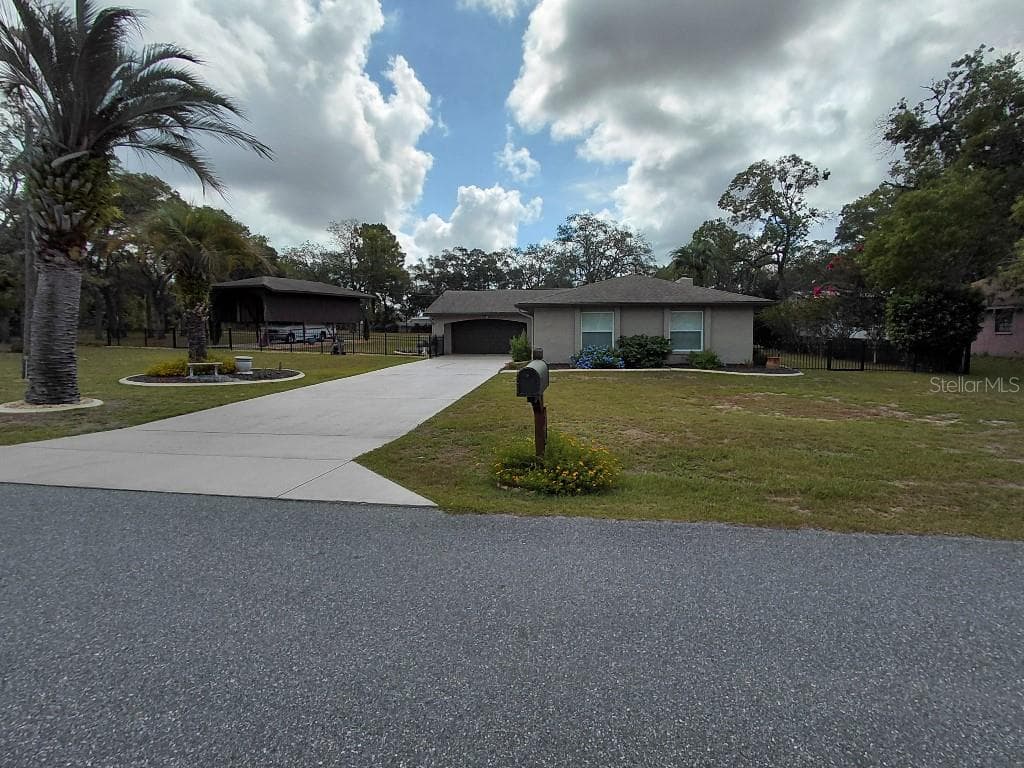 11238 KODIAK WREN ROAD, WEEKI WACHEE, FL 34614