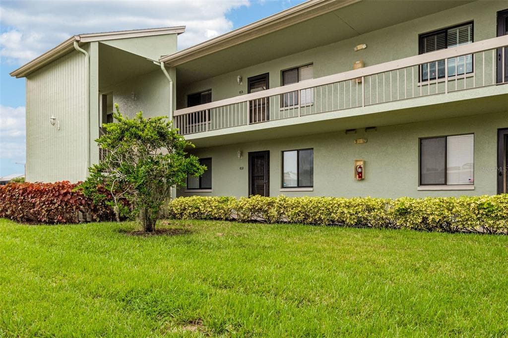 129 NANCY DRIVE, OLDSMAR, FL 34677 — zdjęcie 4