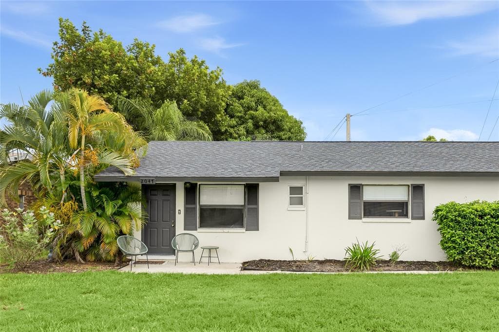2047 & 2051 FIESTA DRIVE, SARASOTA, FL 34231 — zdjęcie 2