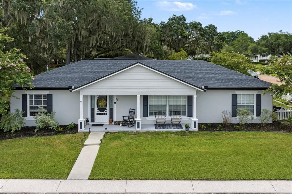 64 E CREST AVENUE, WINTER GARDEN, FL 34787